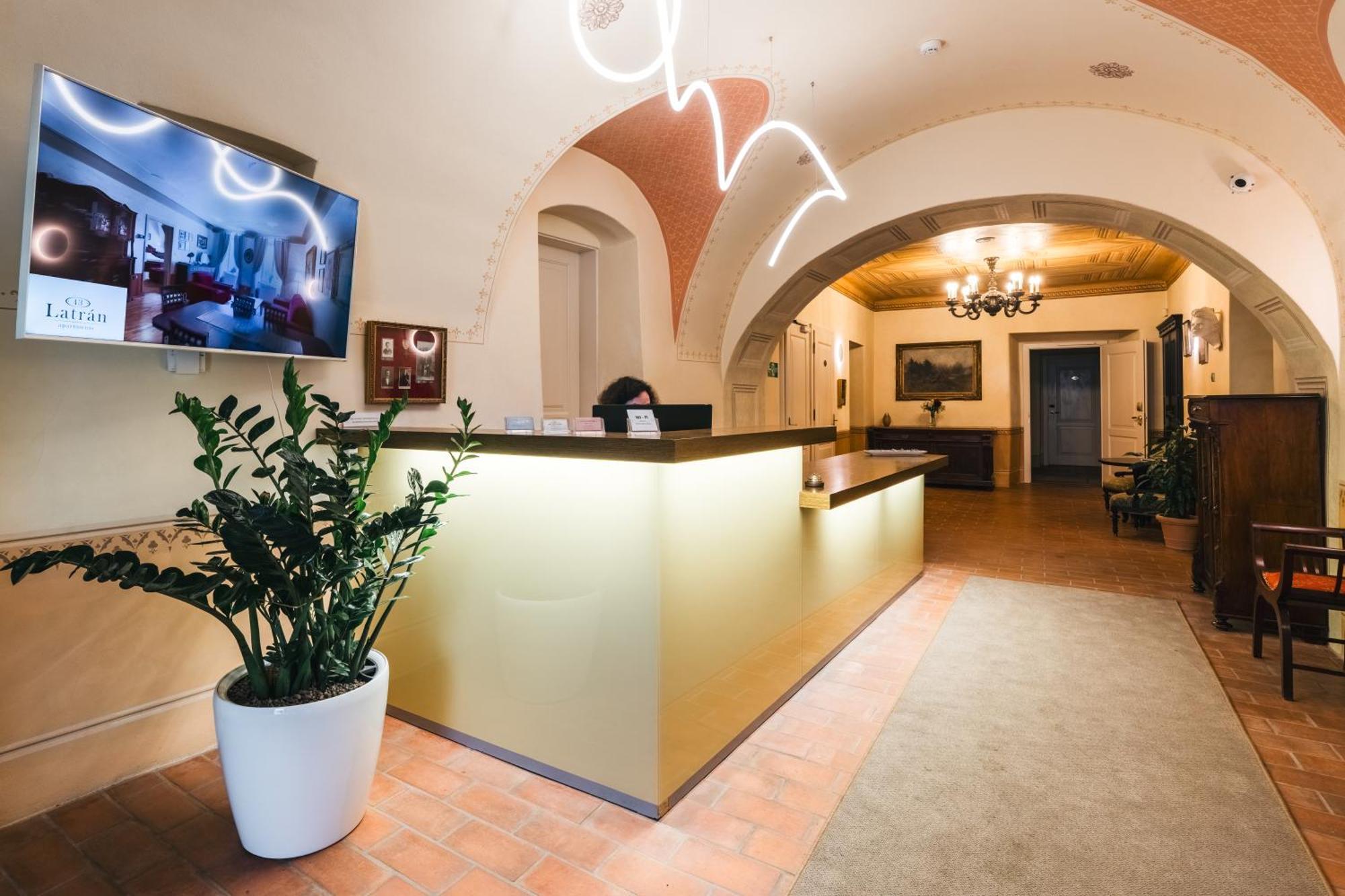 Hotel Latran Český Krumlov Exterior foto